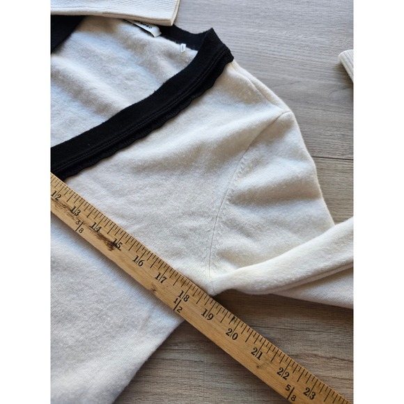 Sandro Womens Wool Cashmere V-Neck Sweater Size 0 Ivory Black Trim As Seen on TV - Picture 6 of 12